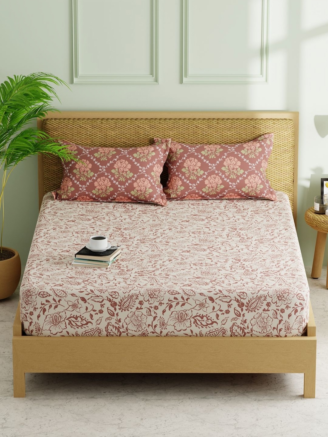 

KOPA Lorenzo Beige Floral Microfiber 152 TC Fitted Queen Bedsheet Set-1.80mX1.98 m X 25 cm