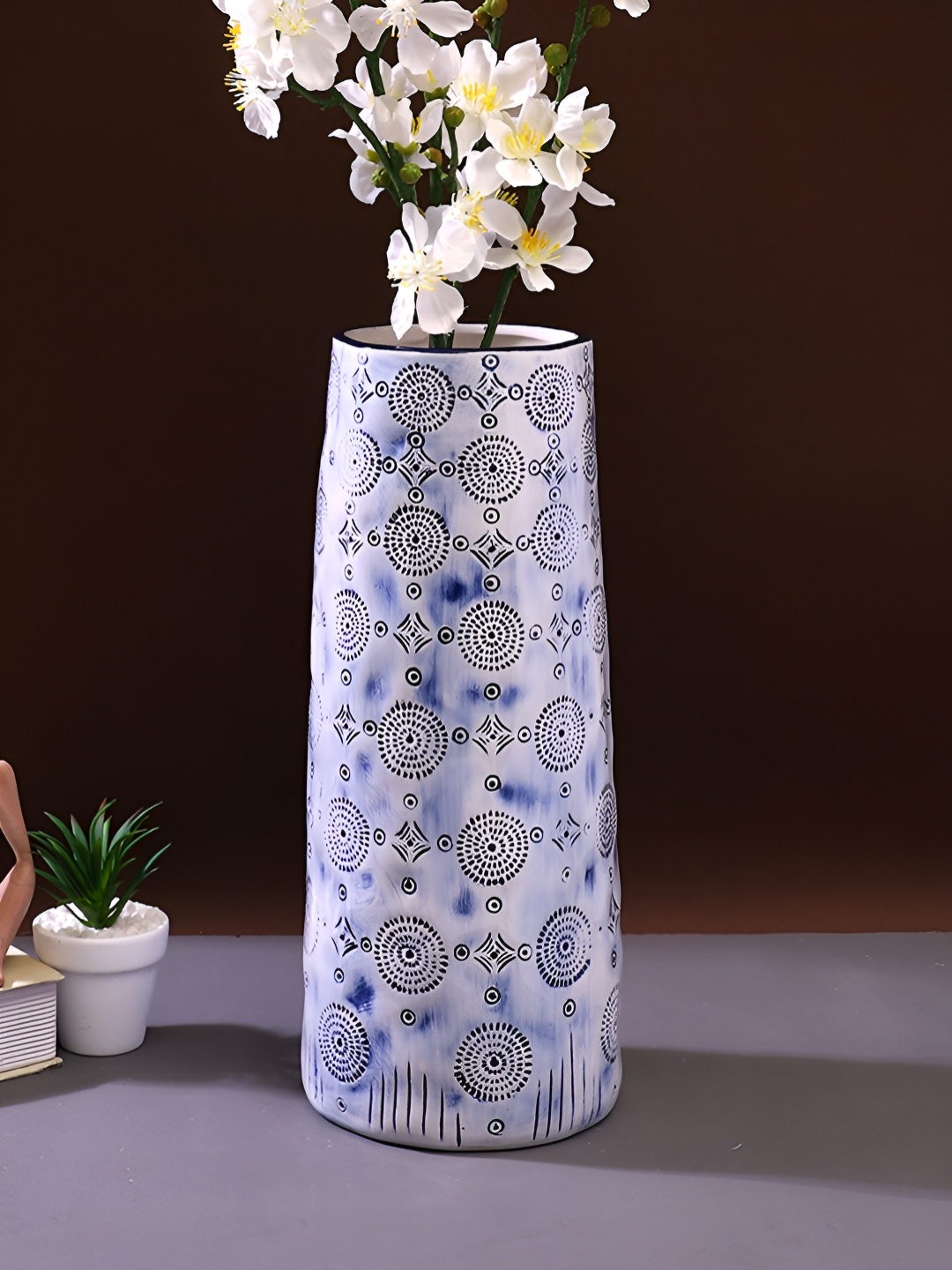 

TAYHAA Blue & White Printed Embossed Ceramic Vases