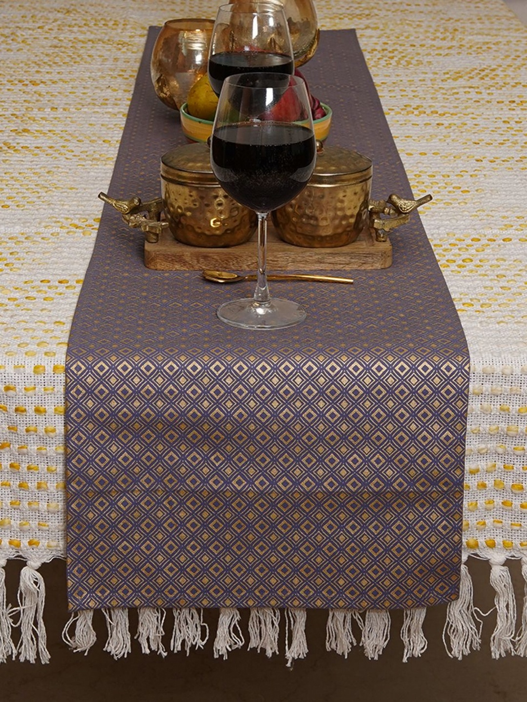 

Ratan Cart Purple & Gold-Toned Geometric Printed Rectangular Table Runners