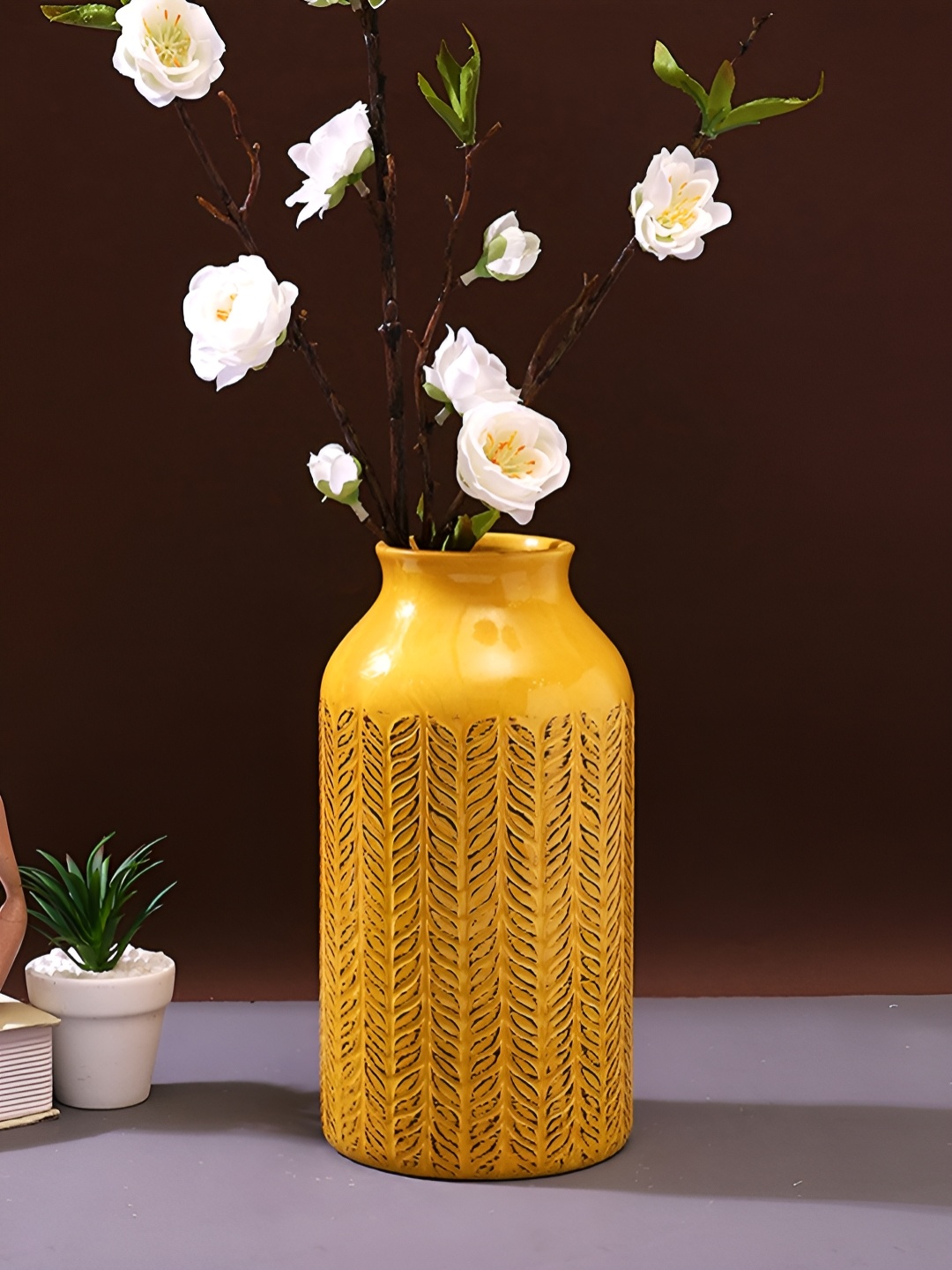 

TAYHAA Yellow & Black Printed Ceramic Vases