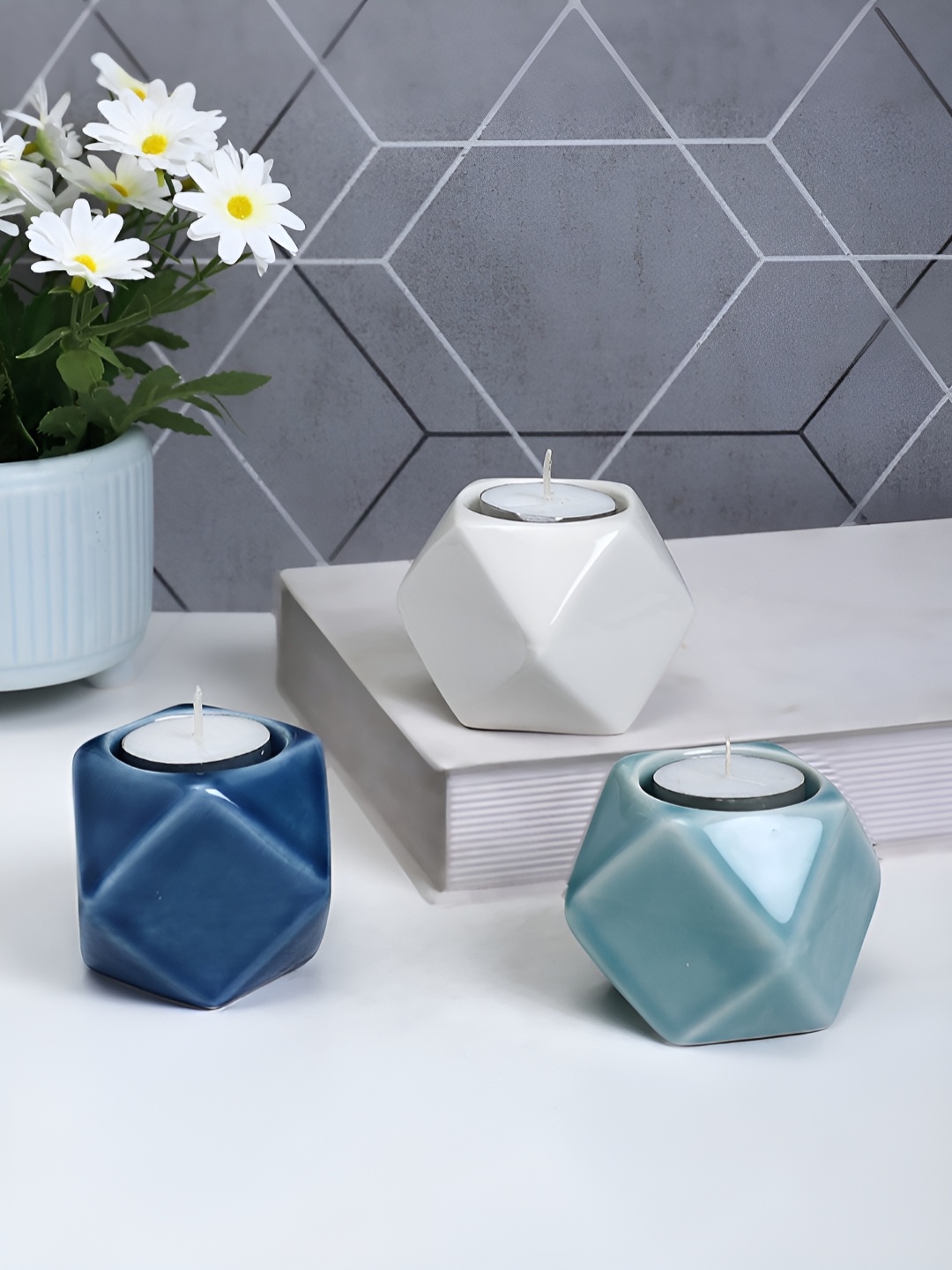 

TAYHAA White & Blue 3 Pieces Geometric designed Candle Holder