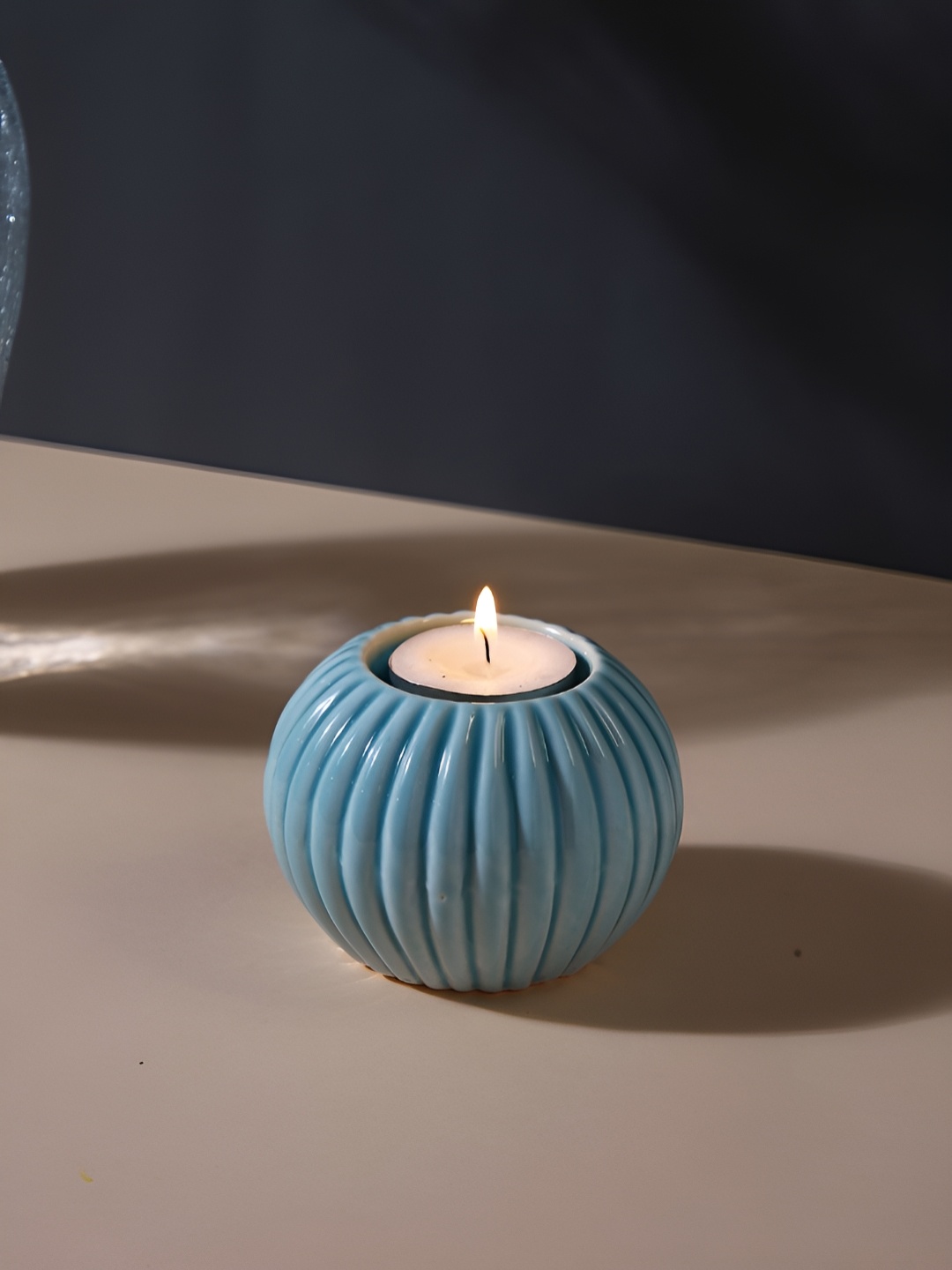 

TAYHAA Blue Swirl Round Candle Holder