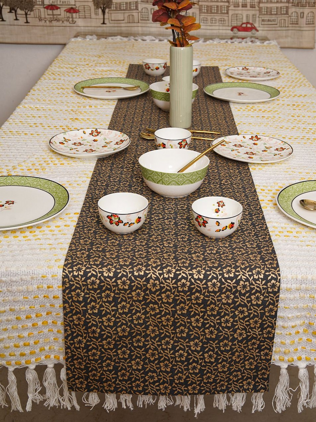 

Ratan Cart Grey & Gold-Toned Floral Printed Rectangular Table Runners