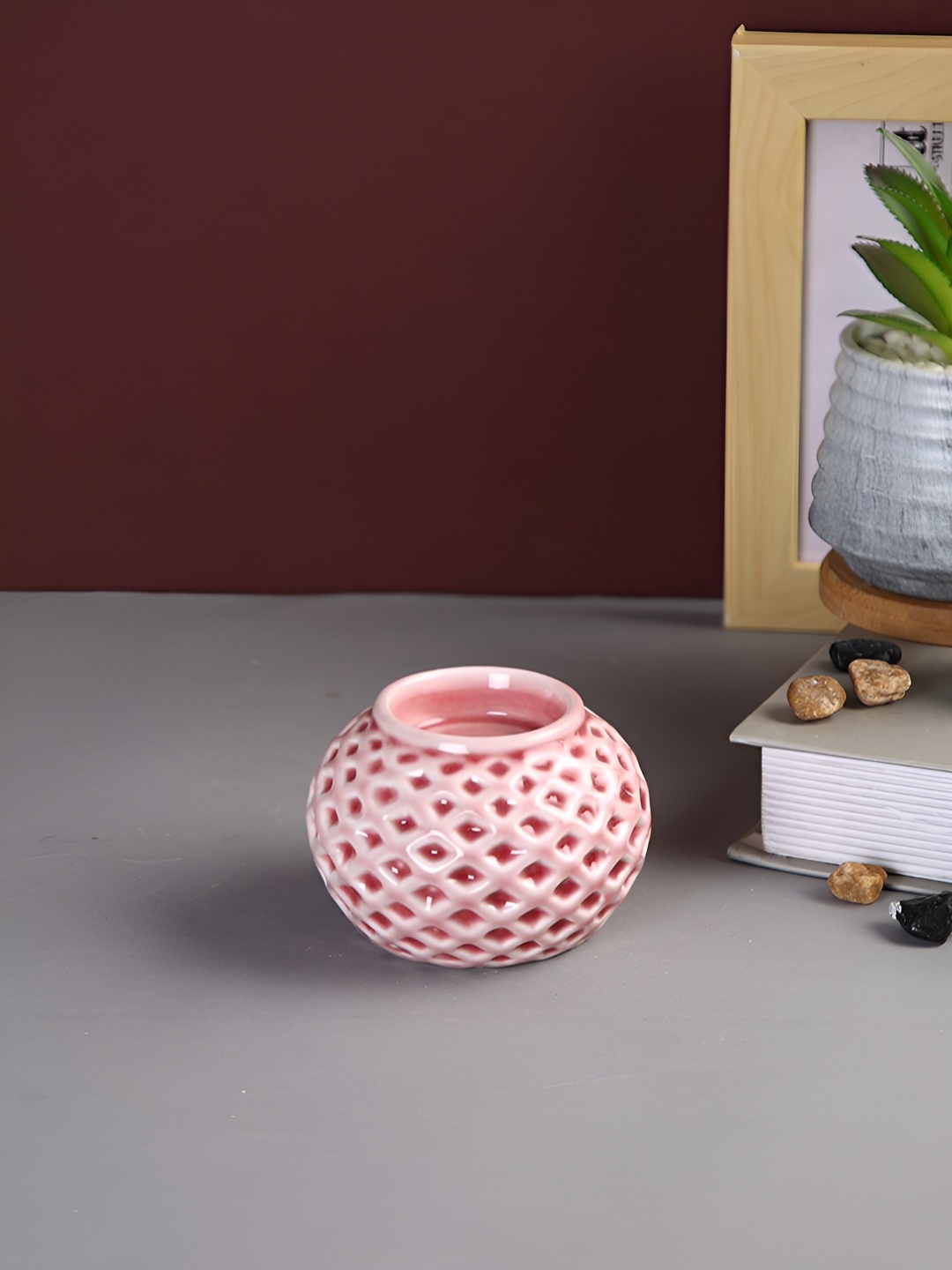 

TAYHAA Pink Textured Ceramic Candle Holder