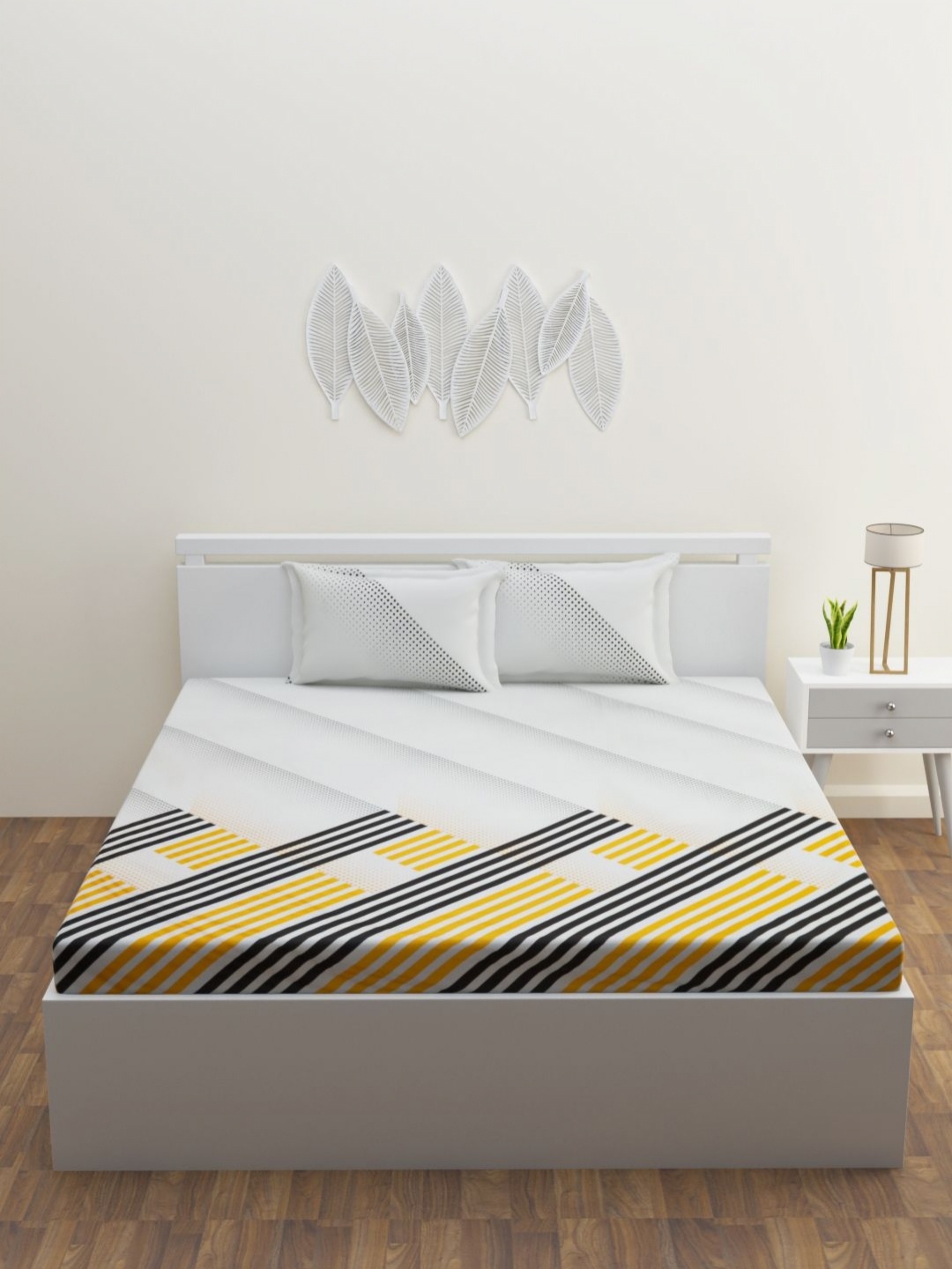 

HAPPY HUES White & Black 180 TC King Bedsheet Set 2.74 m x 2.74 m