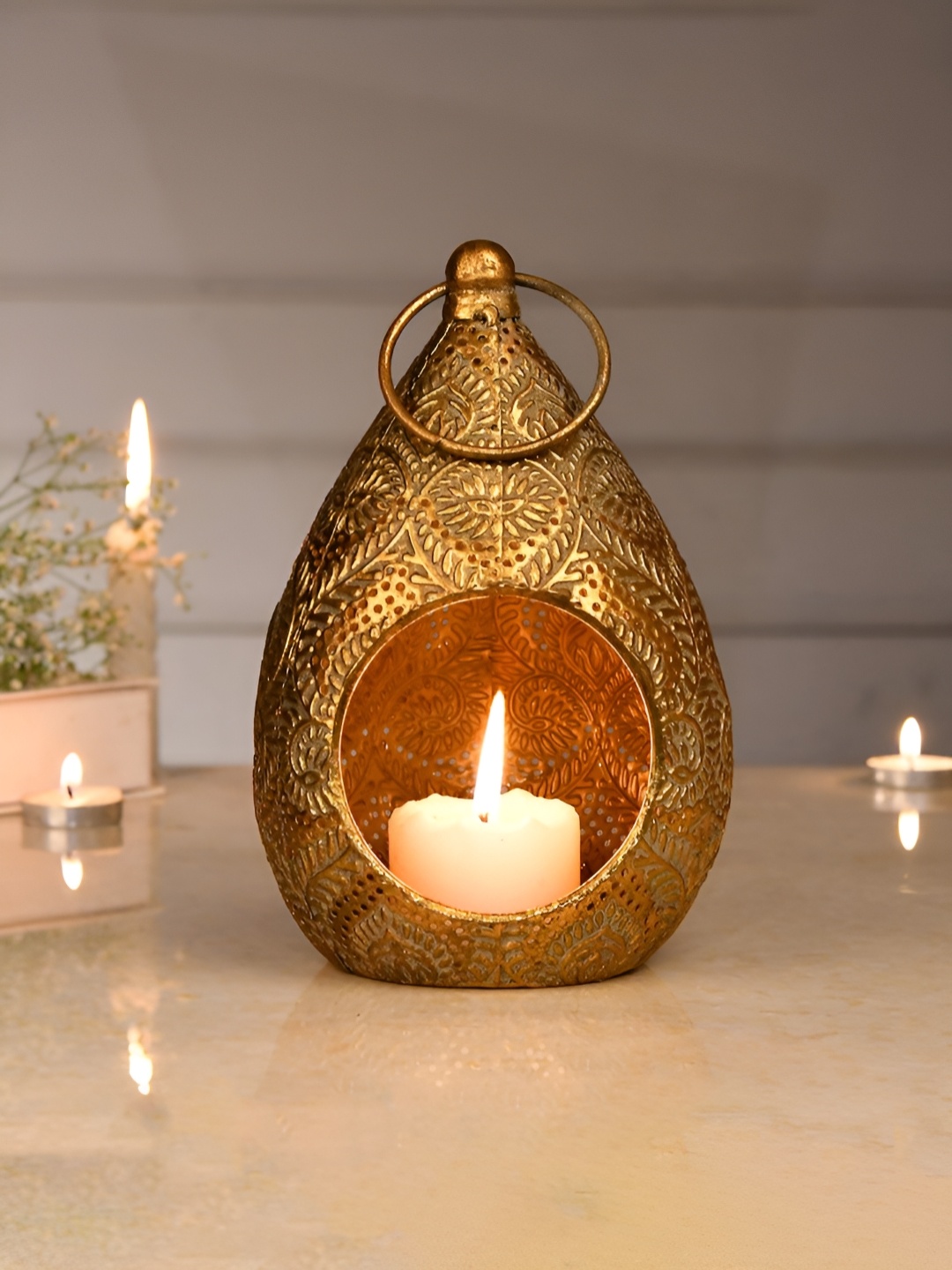 

TAYHAA Gold-Toned Floral Teardrop Lantern Candle Holder