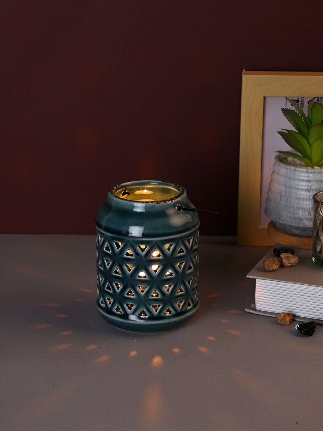 

TAYHAA Grey & White Printed Ceramic Candle Holder