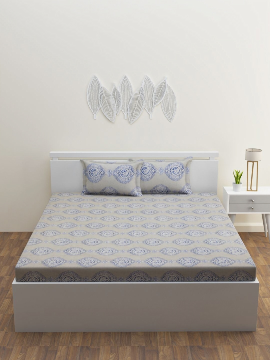 

HAPPY HUES Grey & Navy Blue 180 TC King Bedsheet Set 2.74 m x 2.74 m