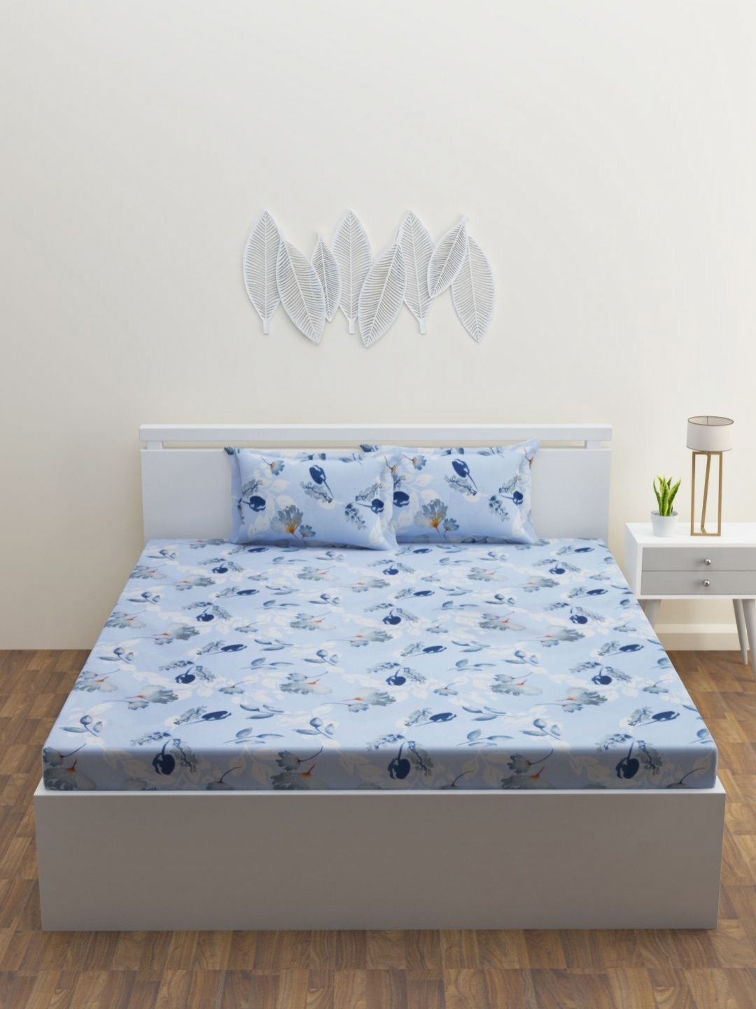 

HAPPY HUES Blue & White Floral 180 TC King Bedsheet Set 2.74 m x 2.74 m