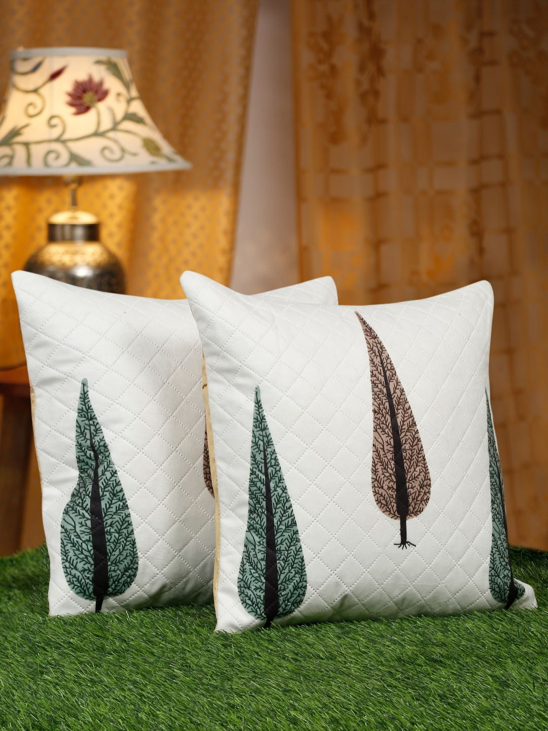 

SOKNACK White & Brown 2 Pieces Floral Printed Velvet Square Cushion Covers