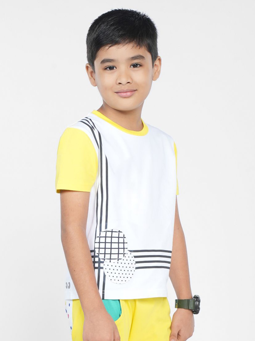 

PILOLO Boys Striped T-shirt with Colourblocked Detail, White