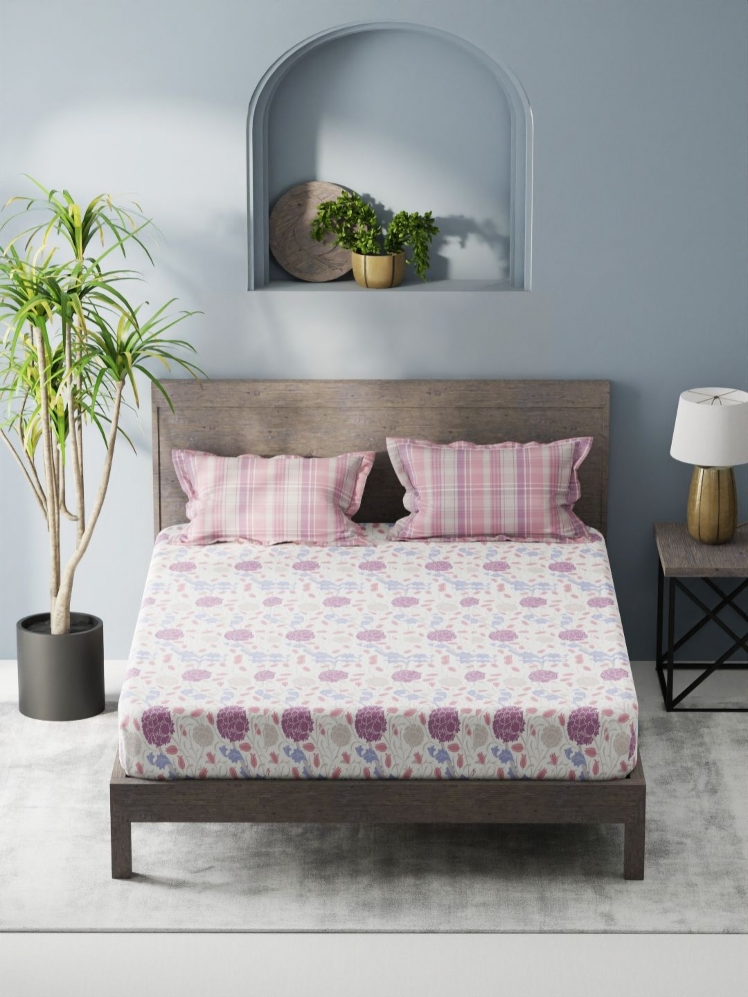 

KOPA Denim Cotton White & Pink Floral Microfiber 200 TC King Bedsheet Set 2.54 m X 2.31 m