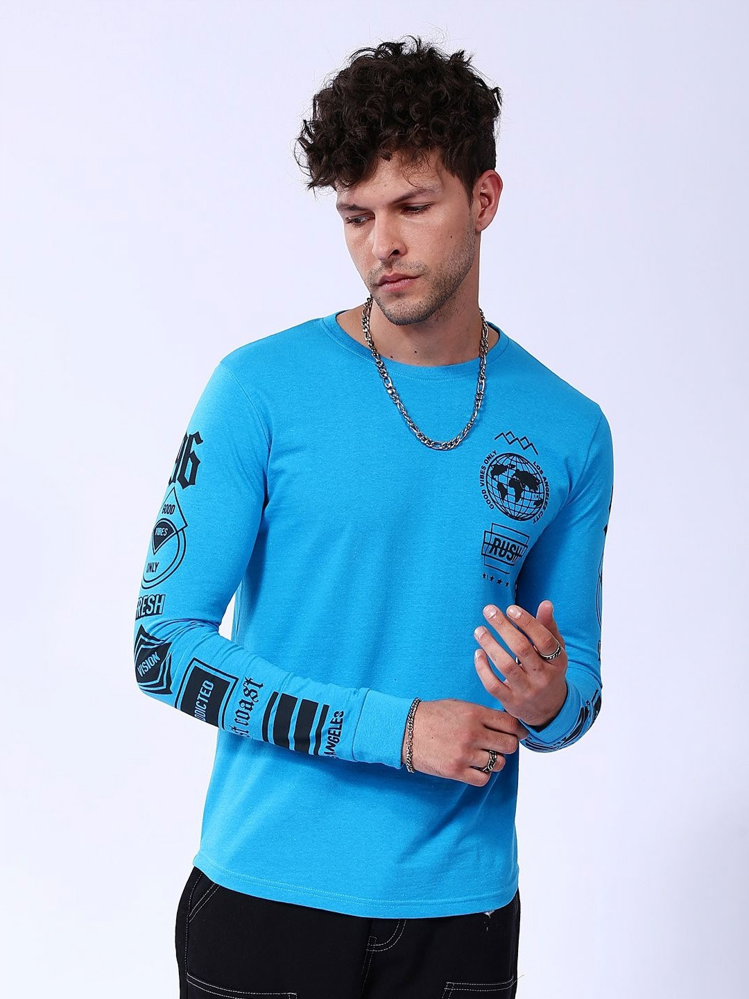 

The Indian Garage Co Men Placement Print T-shirt, Blue