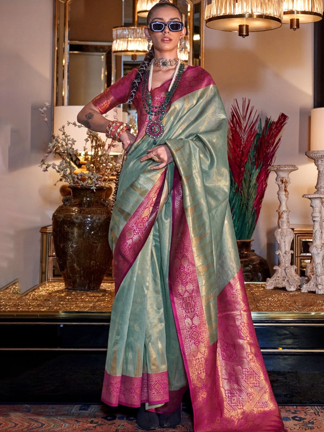 

DEVATITHI Woven Design Zari Tissue Saree, Lime green