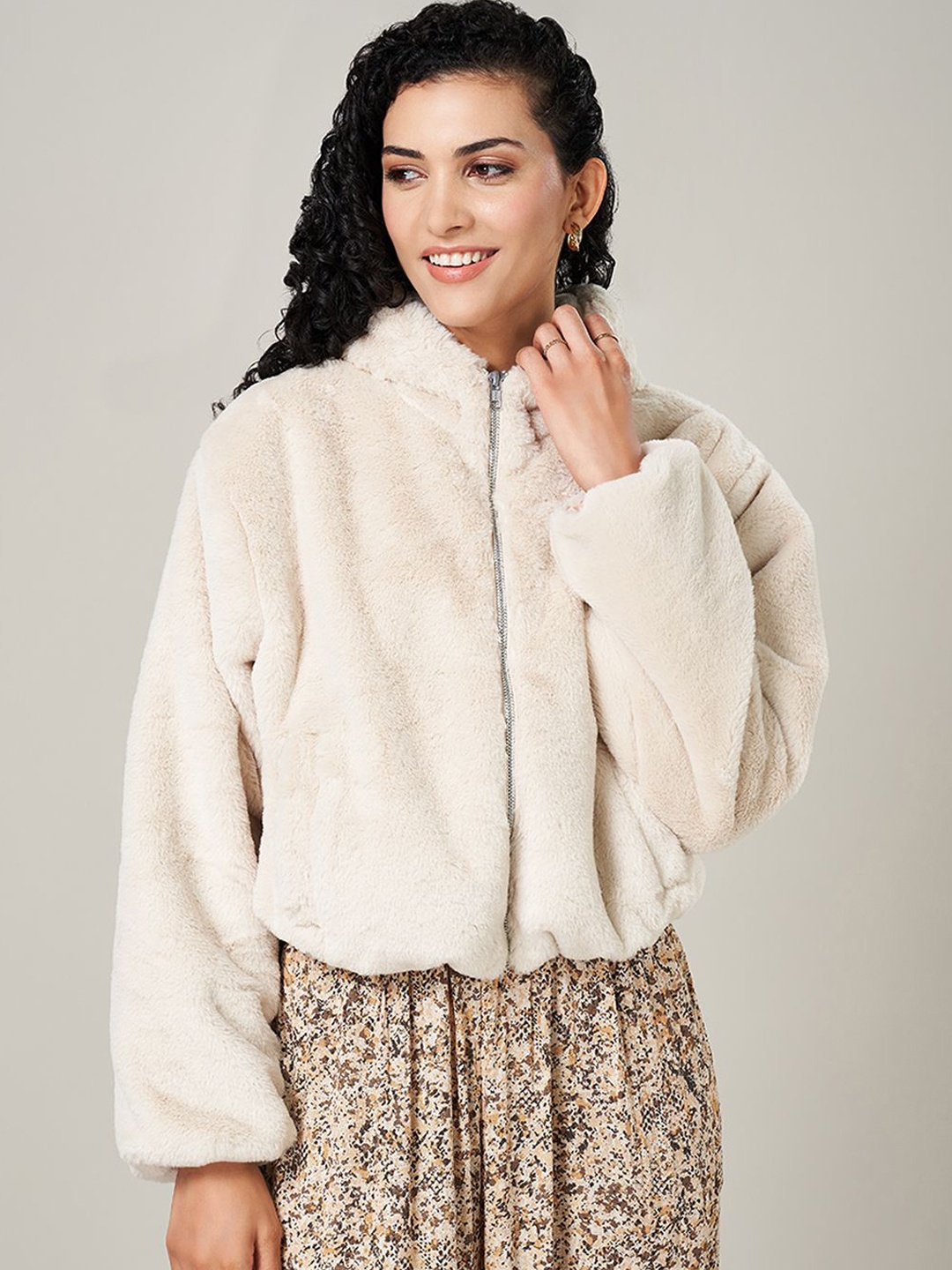 

Honey by Pantaloons Women Long Sleeves Woven Jacket, Off white