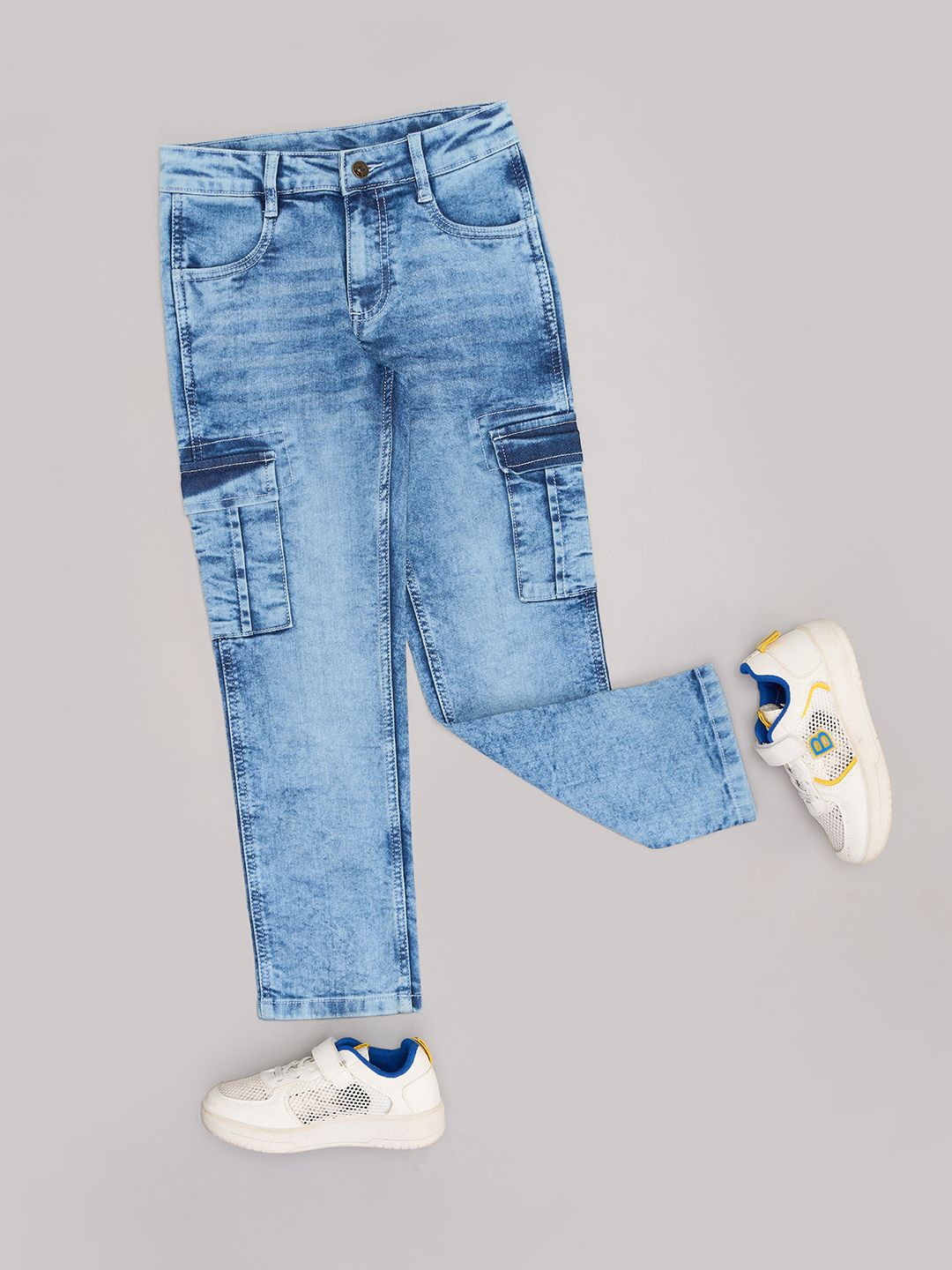 

Pantaloons Junior Boys Mid-Rise Heavy Fade Regular Fit Jeans, Black