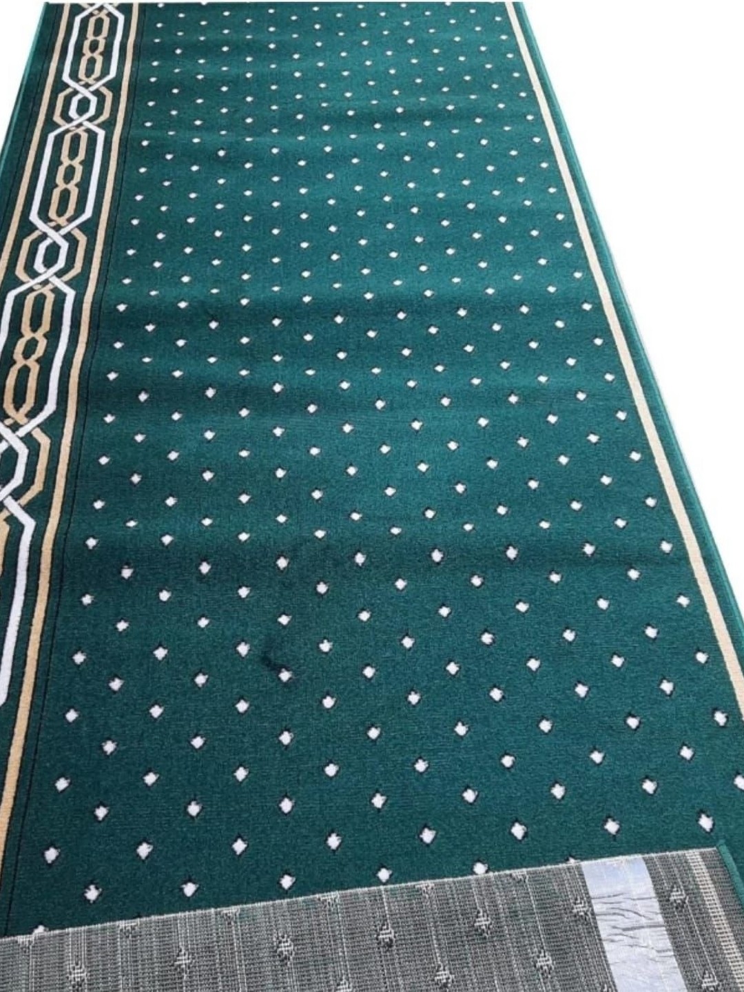 

Samjeeda Handloom carpets Black Geometric Anti-Skid Polyester Carpet