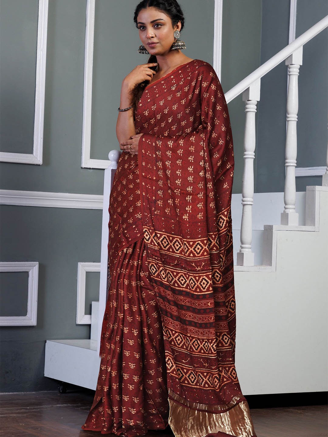 

Unnati Silks Ajrak Block Pure Silk Fusion Block Print Saree, Red