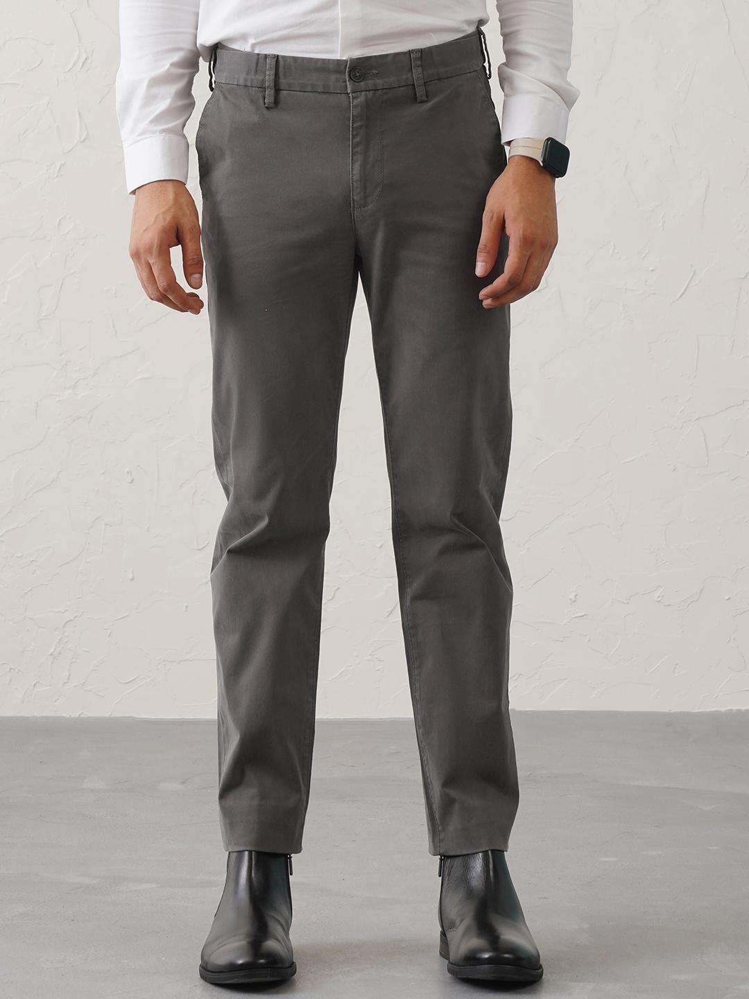 

Minus One Men Cotton Slim Fit Chinos Trousers, Grey