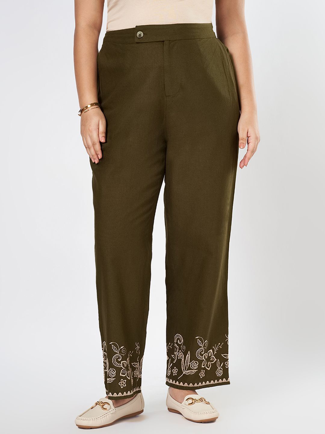 

Honey Curvytude by Pantaloons Women Mid-Rise Straight Fit Trousers, Olive