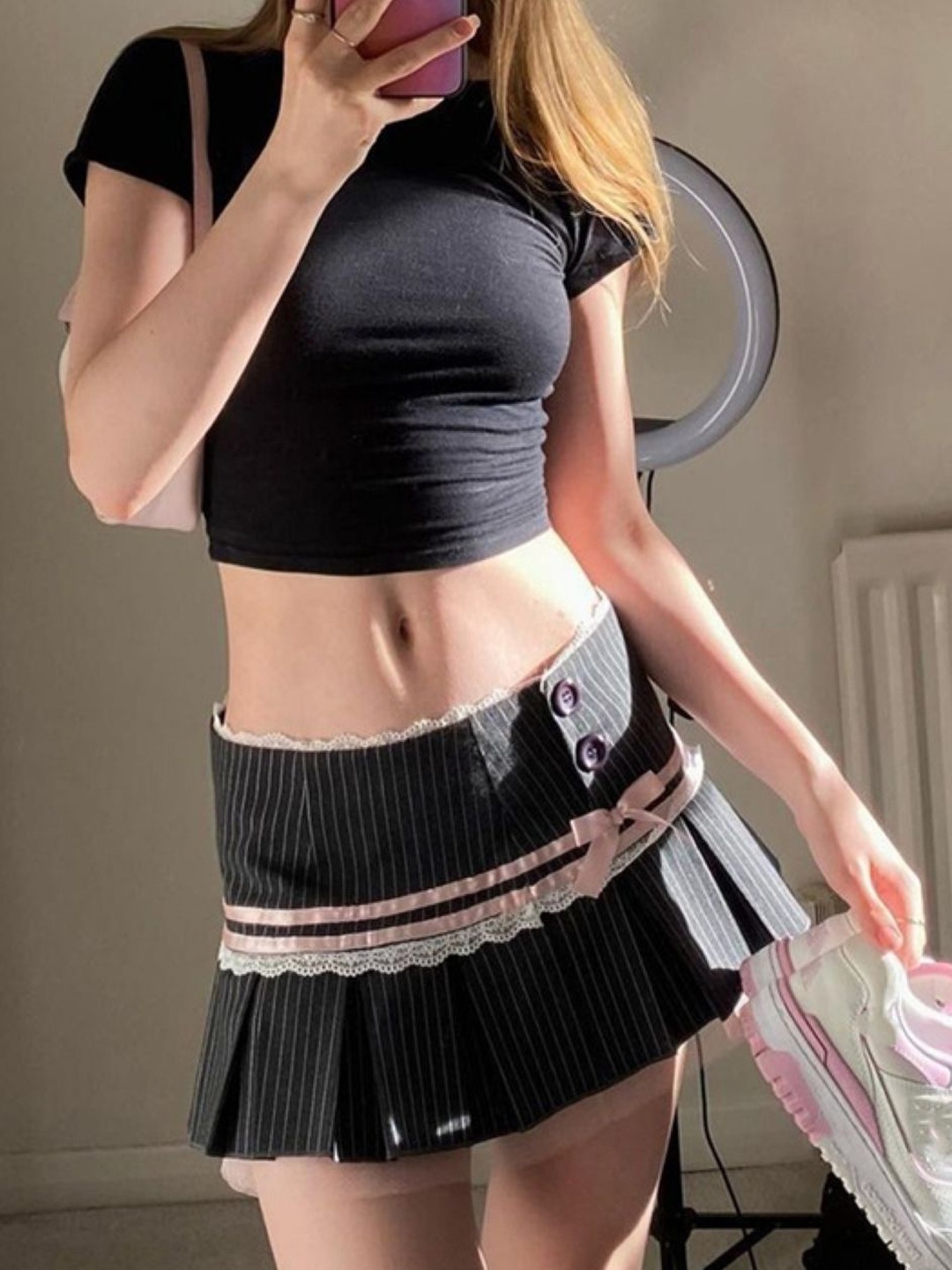 

KPOP Women Striped Straight Above Knee Skirt, Grey