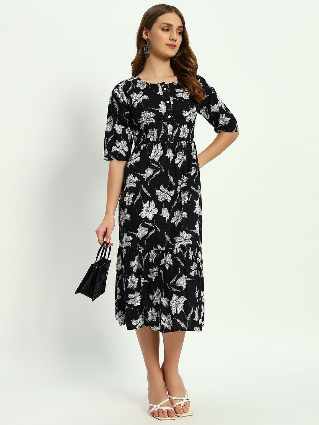 

ASHRU Women Printed Round Neck Ethnic Dress, Black