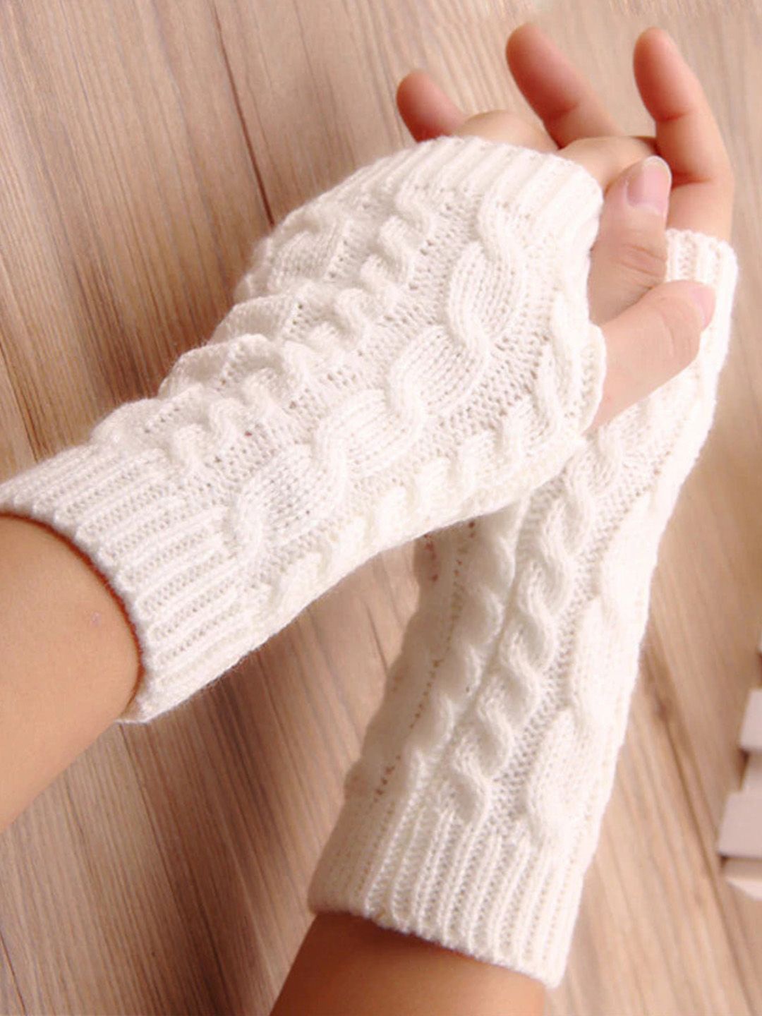 

Bold N Elegant Women Acrylic Winter Gloves, White