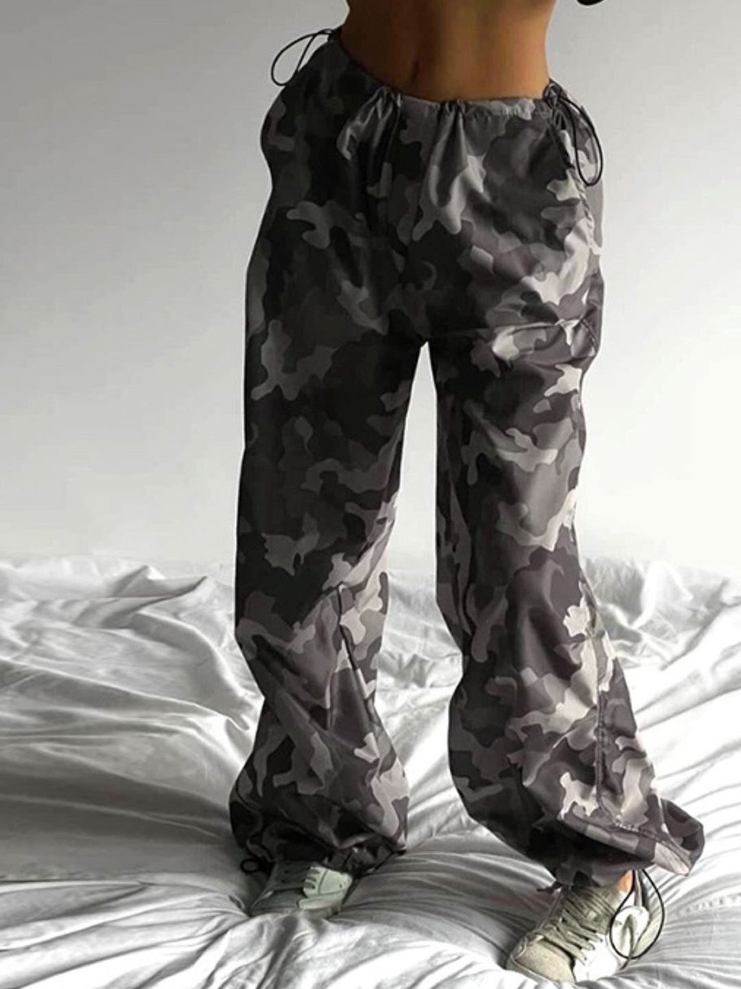 

KPOP Women Camouflage Printed Comfort Loose Fit Trouser, Black