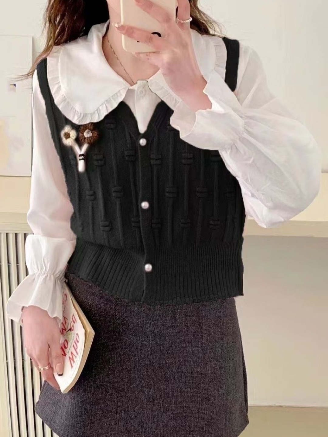 

KPOP Women V-Neck Sleeveless Front-Open Sweater, Black