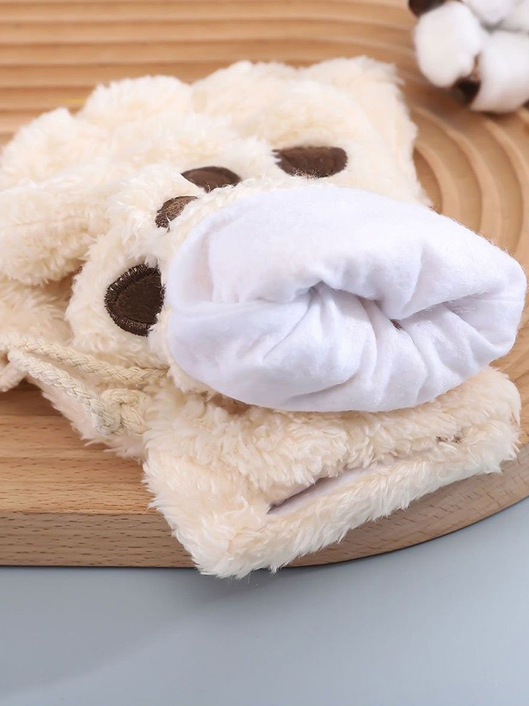

Bold N Elegant Women Winter Gloves, Beige