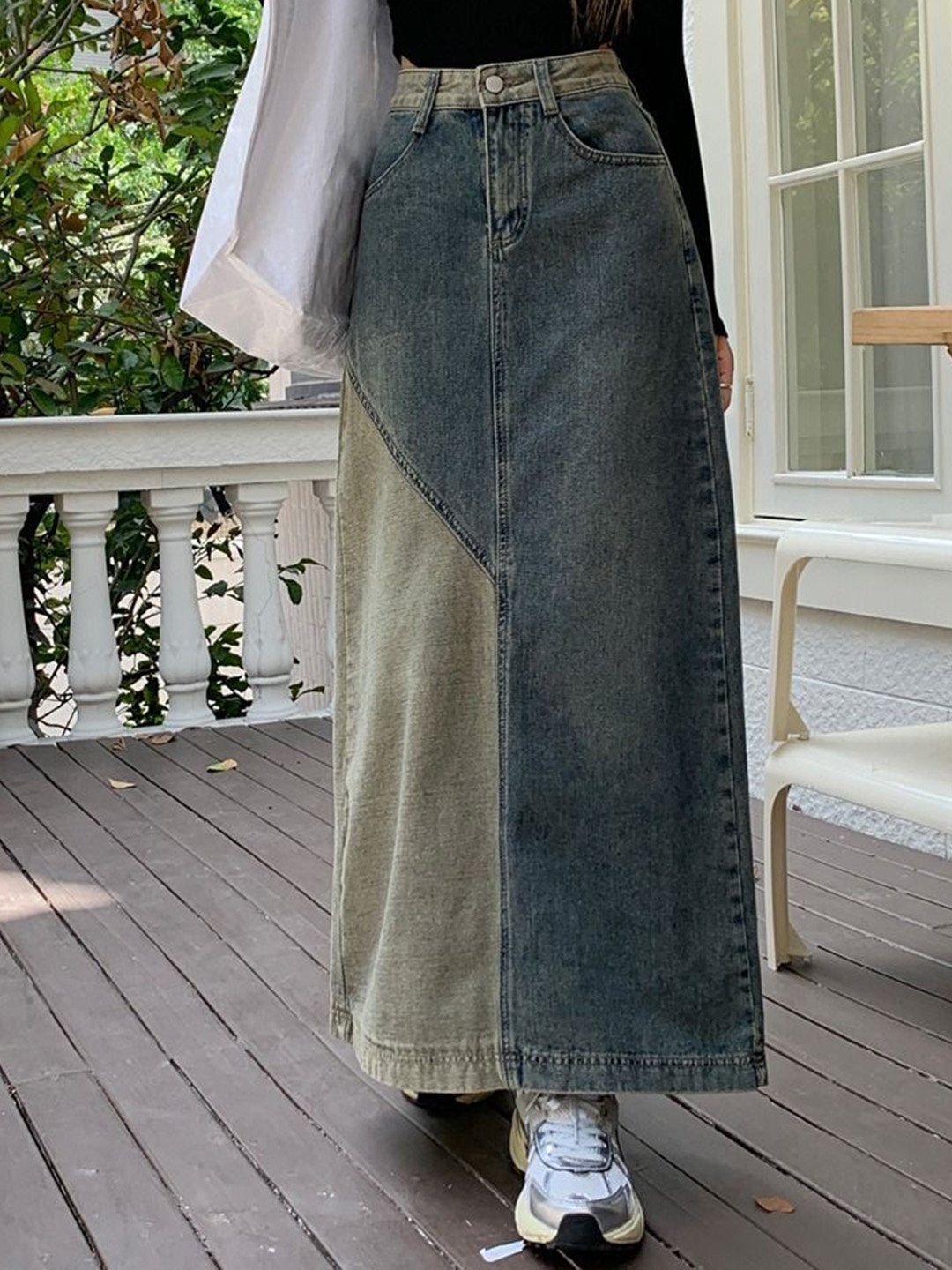 

StyleCast Women Colourblocked Denim Straight Maxi Skirt, Blue