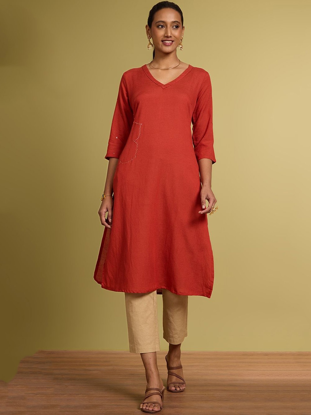 

Taneira V-Neck Sequinned A-Line Kurta, Orange