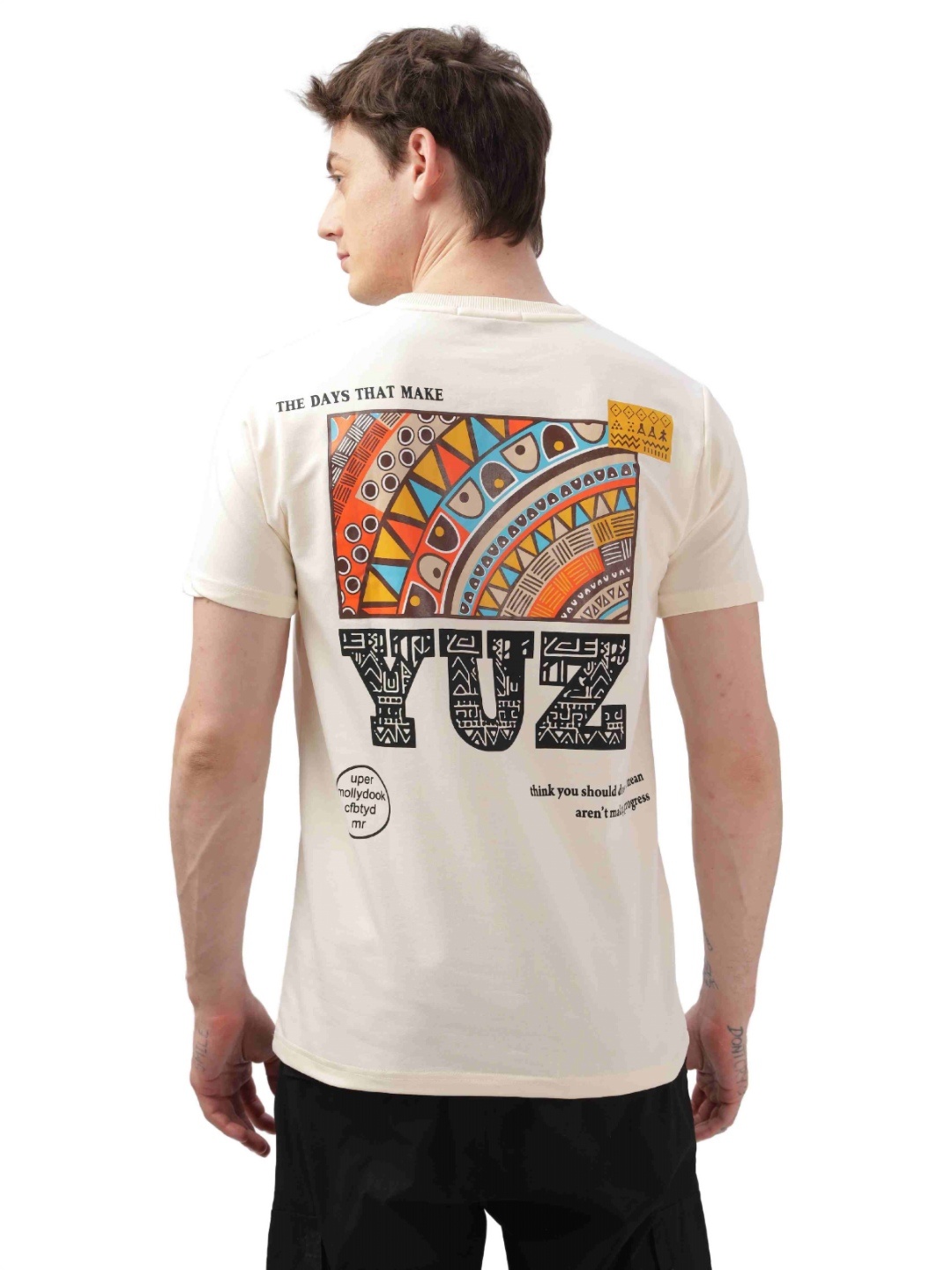 

ilyzly Men Printed T-shirt, Cream