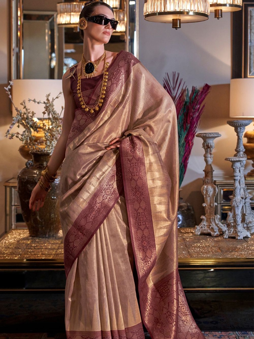 

DEVATITHI Woven Design Zari Tissue Saree, Gold