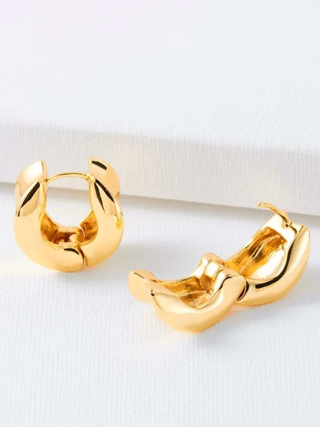 

DIVASTRI Circular Hoop Earrings, Gold