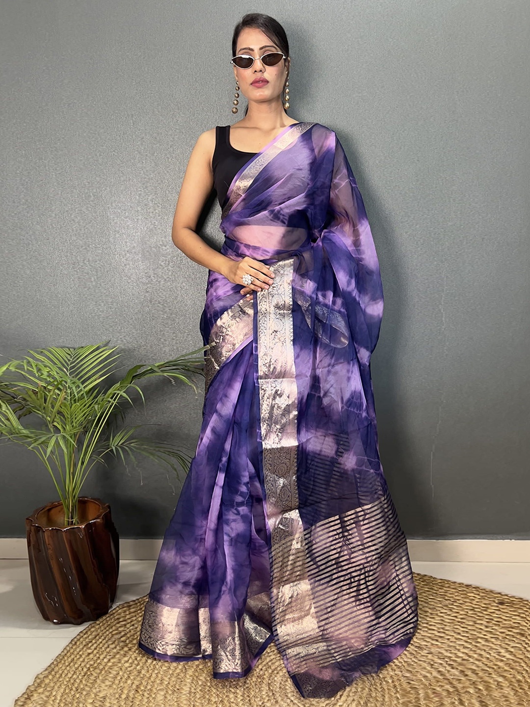 

V3 FASHION STUDIO Zari Woven Design Tie and Dye Organza Saree, Blue