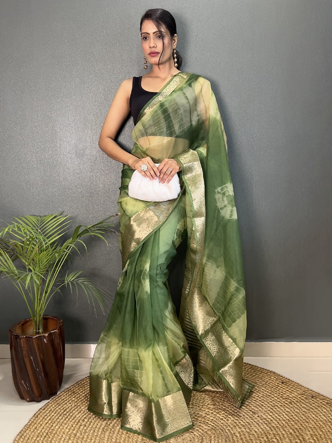 

V3 FASHION STUDIO Tie and Dye Woven Design Zari Organza Leheriya Saree, Green