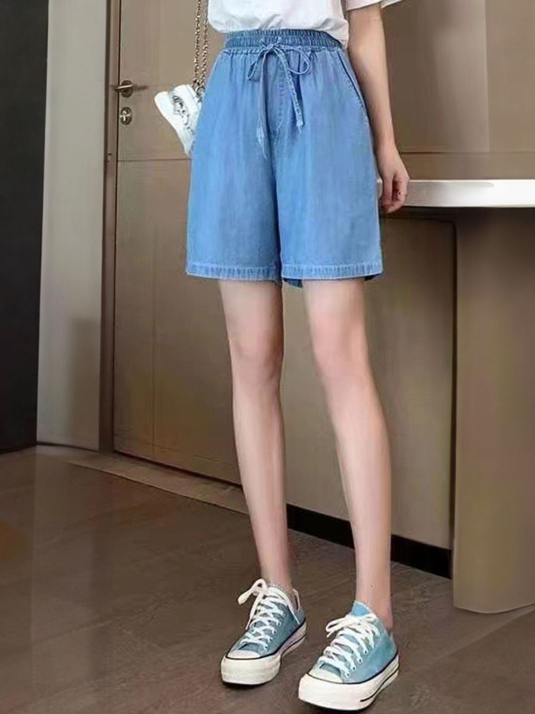 

KPOP Women Above Knee Mid-Rise Regular Fit Shorts, Blue