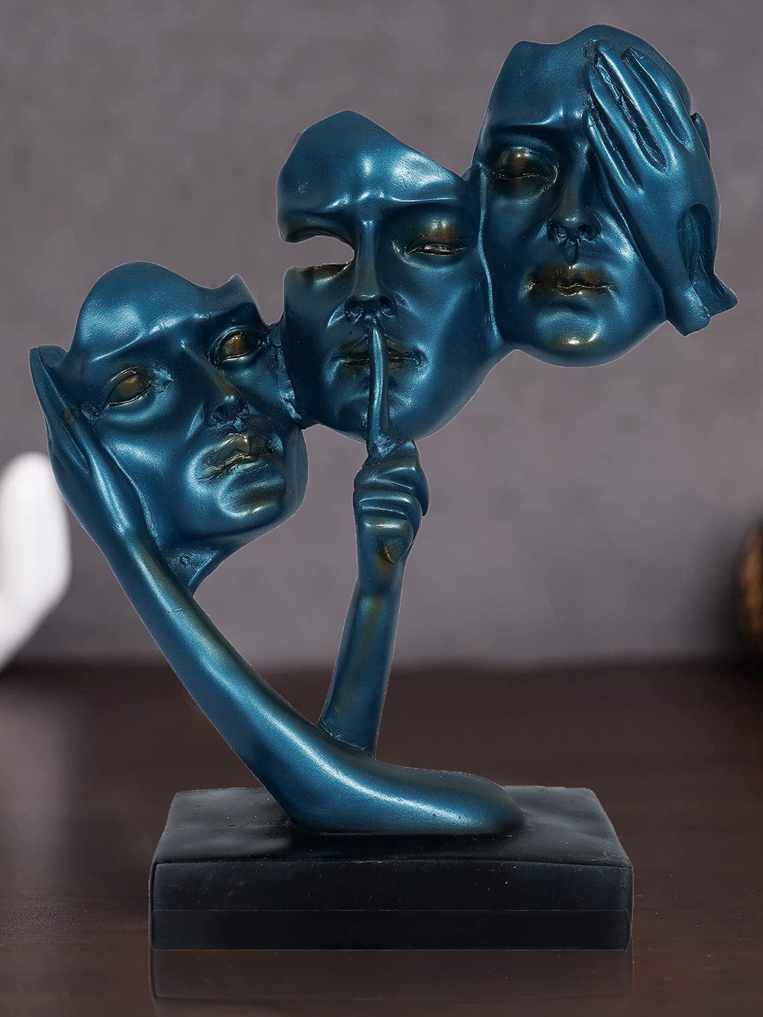 

Zart Blue & Black Textured Idol Showpiece