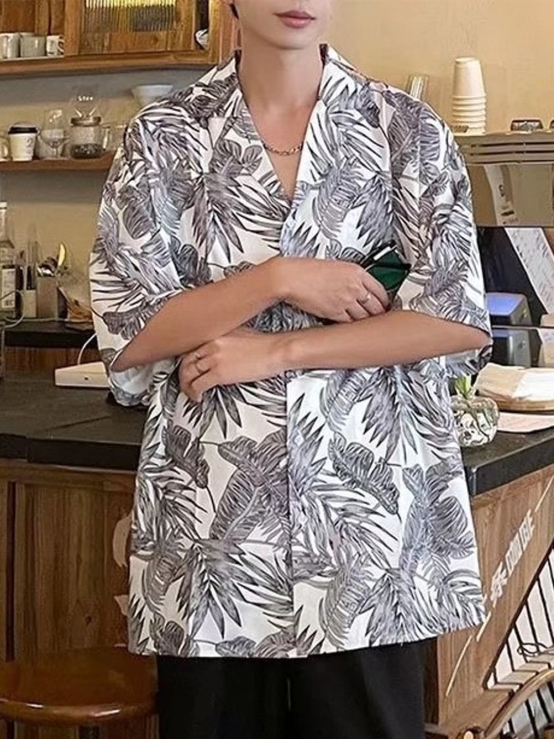 

KPOP Men Comfort Floral Opaque Printed Casual Shirt, White