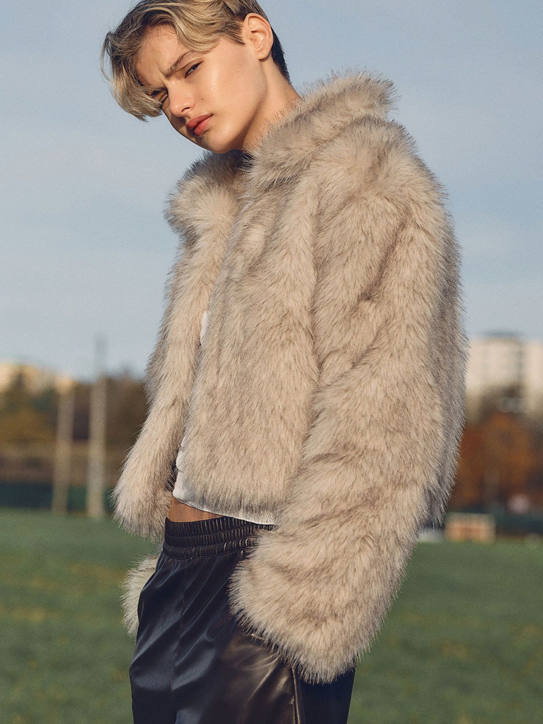 

H&M Cropped Fluffy Jacket, Beige