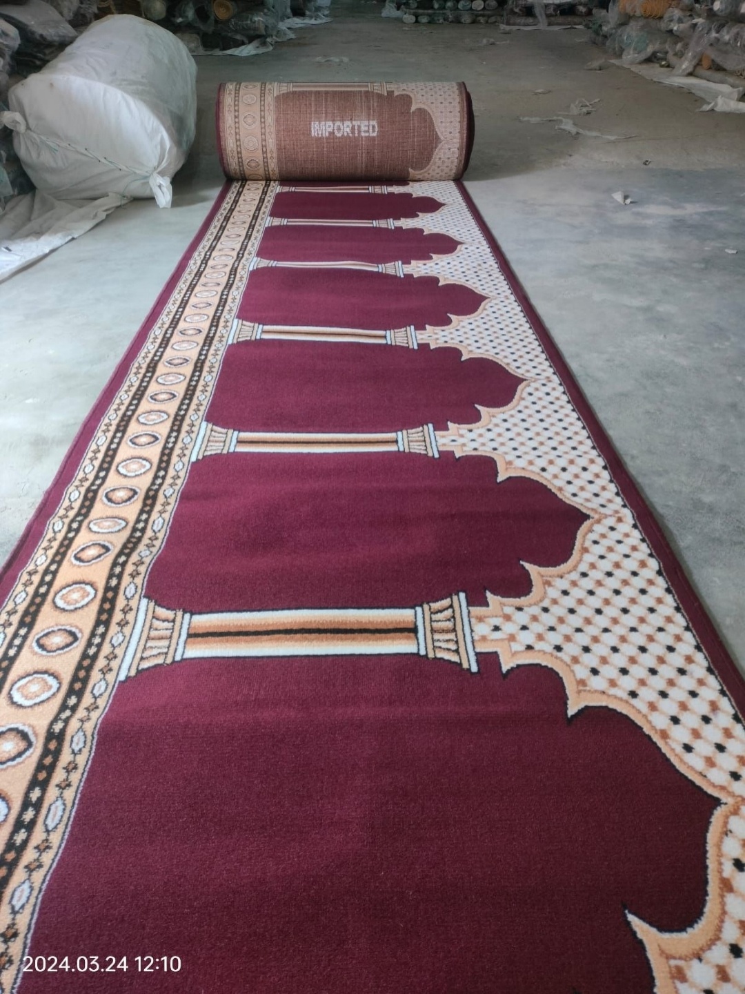 

Samjeeda Handloom carpets Maroon & Cream Geometric Printed Anti-Skid Carpet