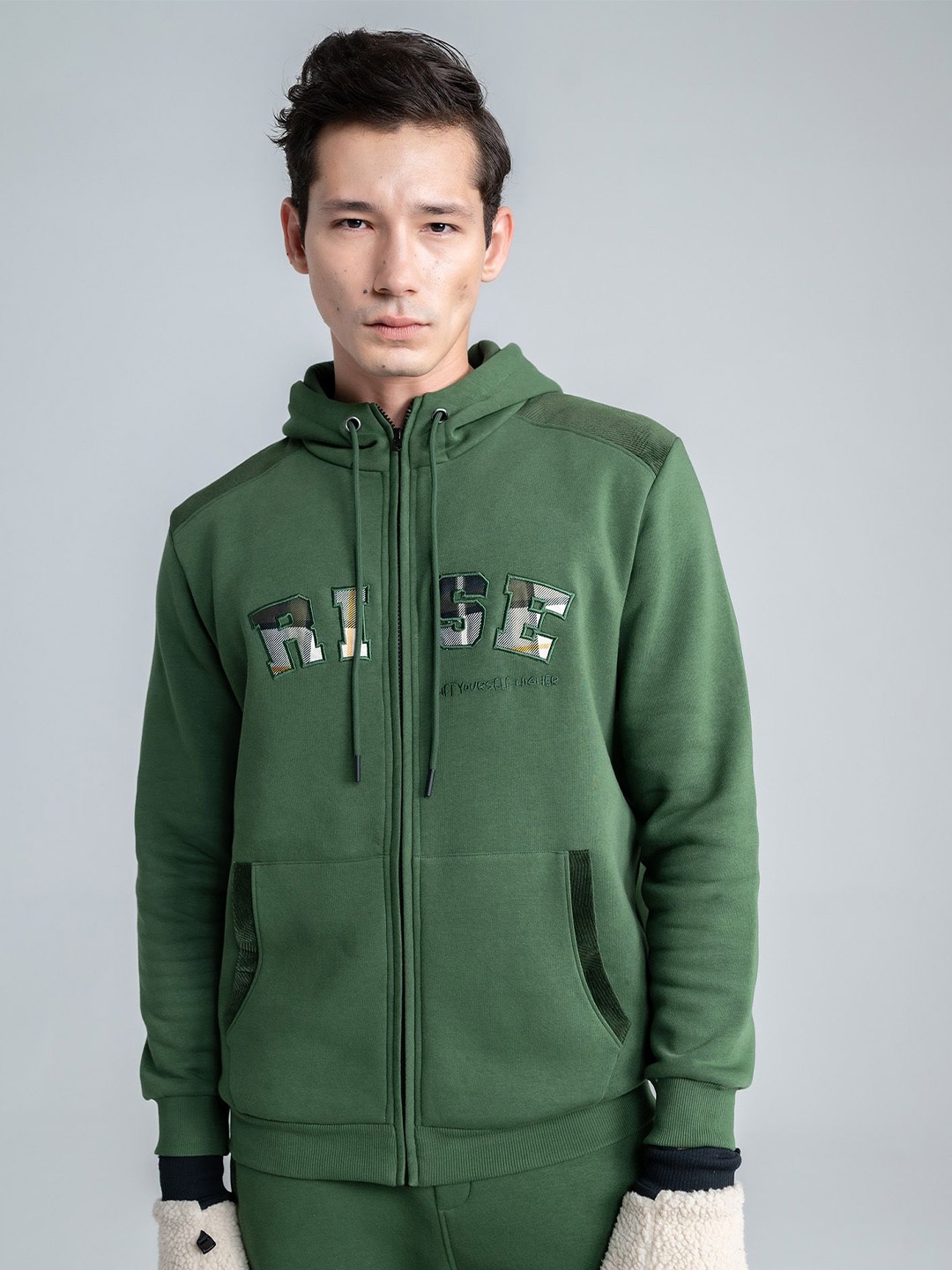 

EDRIO Men Embroidered Hooded Long Sleeves Sweatshirt, Olive