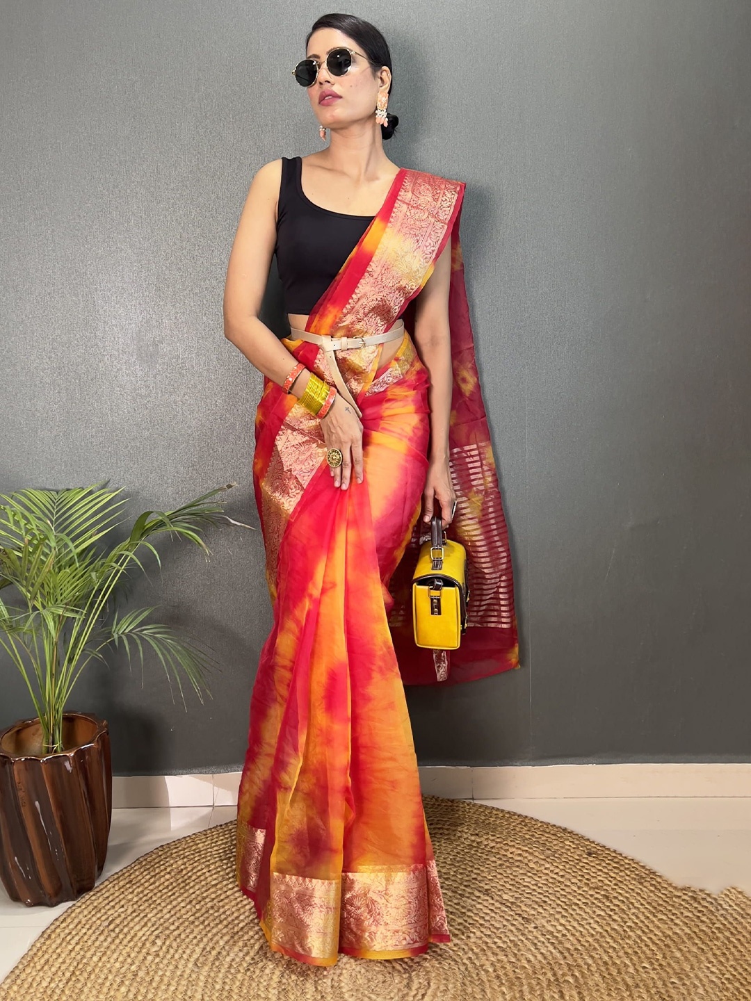 

V3 FASHION STUDIO Woven Design Handloom Leheriya Saree, Red