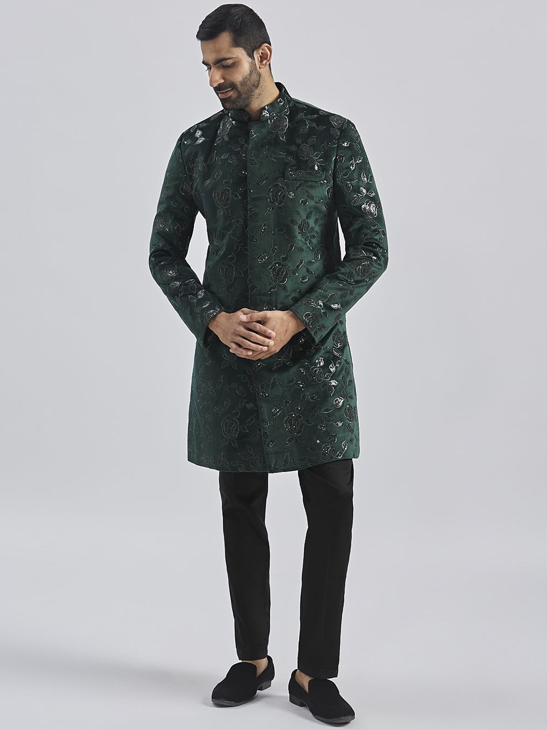 

VASTRAMAY Men Cotton Embroidered Sequined Sherwani Set, Green