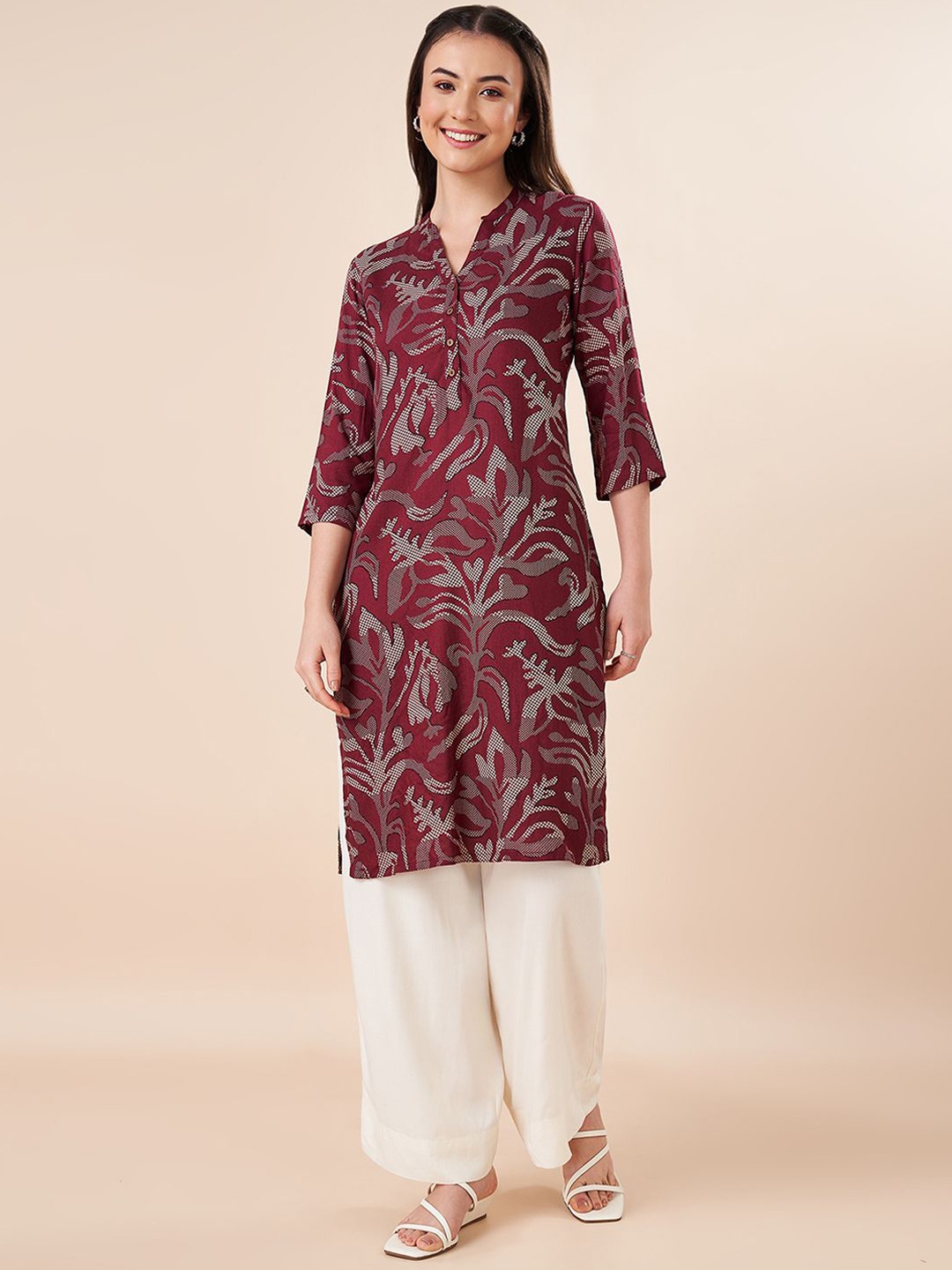 

RANGMANCH BY PANTALOONS Ethnic Motifs Printed Mandarin Collar Straight Kurta, Maroon