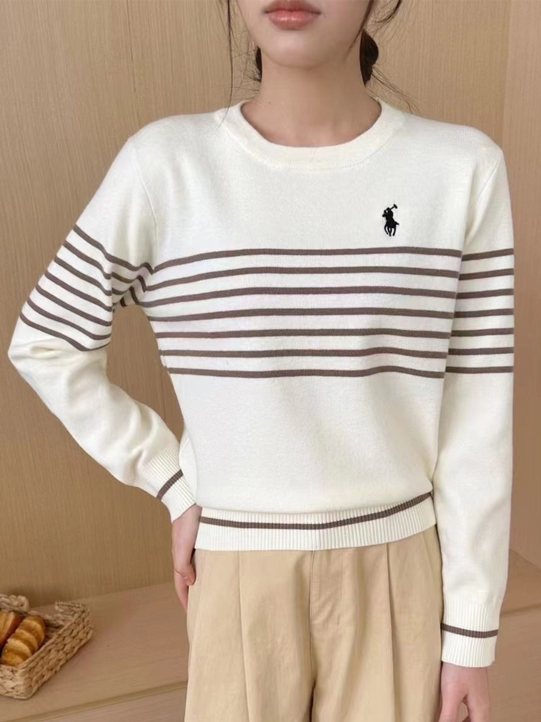 

KPOP Women Cotton Round Neck Striped Long Sleeves Pullover Sweater, White