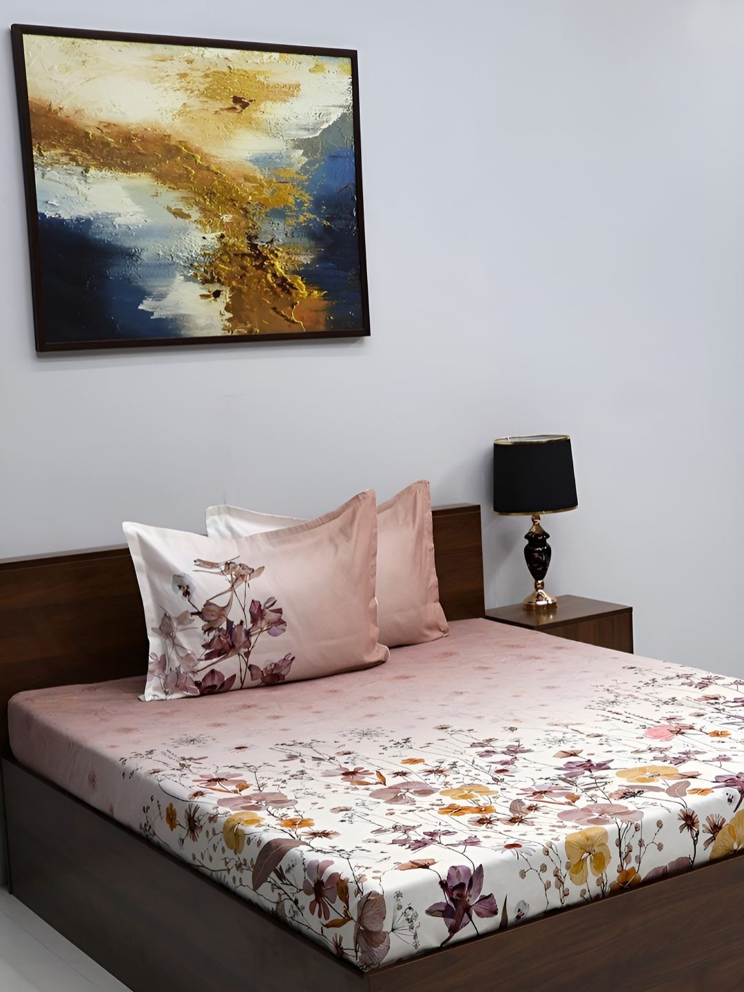 

Steve & Anderson Opulence White Motifs Microfiber 180 TC King Bedsheet Set 2.30m X 2.54m