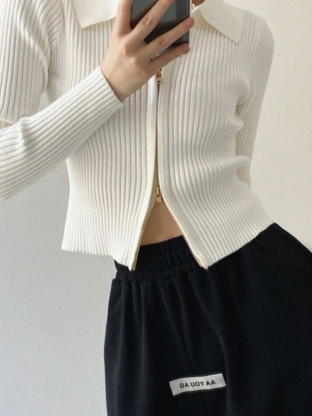

HERE&NOW Women V-Neck Long Sleeves Sweaters, White