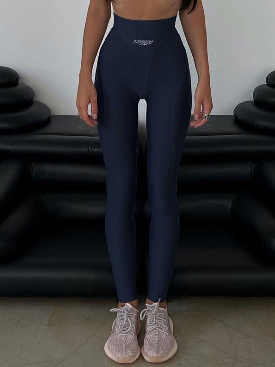 

KPOP Women Custom Skinny Fit High-Rise Trousers, Navy blue